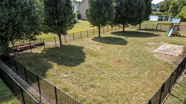 $450,000 | 1012 Crooked Stick Drive, Caseyville, IL 62232