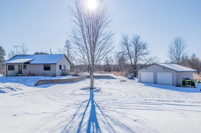 $429,900 | E6741 County Rd X, Weyauwega, WI 54983