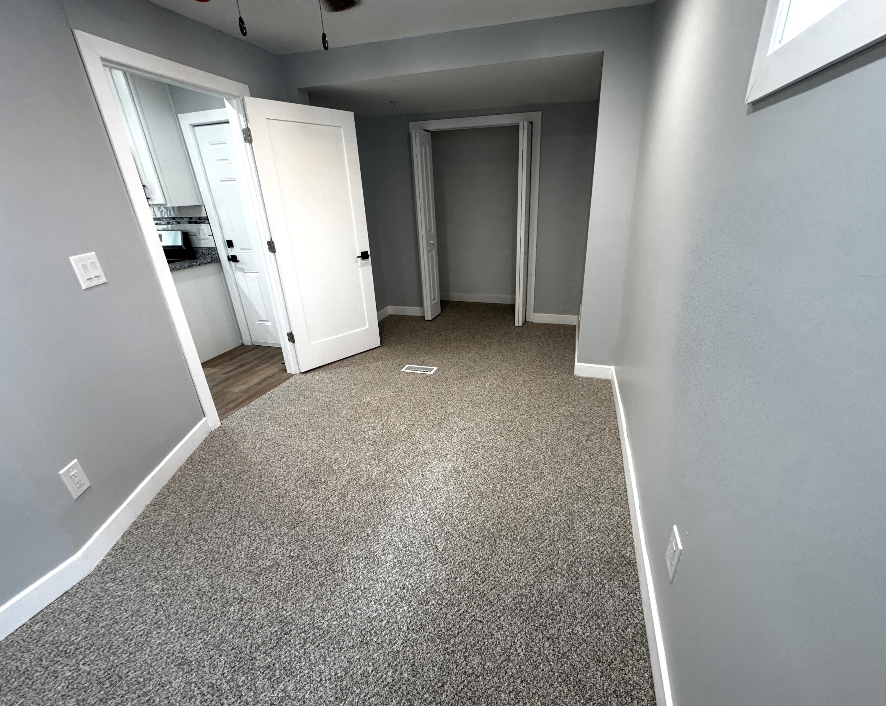 924 Wisconsin Avenue Racine, WI 53403 - Photo 23 of 32 Office or Bedroom 3