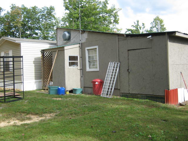 1438 Raccoon Loop Oneida, TN 37841 - Photo 32 of 35 IMG_1046
