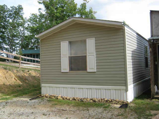 1438 Raccoon Loop Oneida, TN 37841 - Photo 33 of 35 IMG_1047