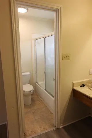 a bathroom with a toilet