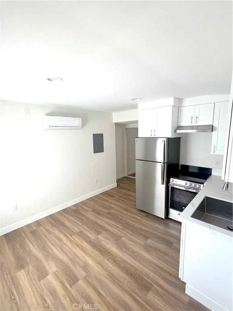 22139 Rashdall Avenue, Unit 1/4 Carson, CA 90745 - Photo 3 of 8
