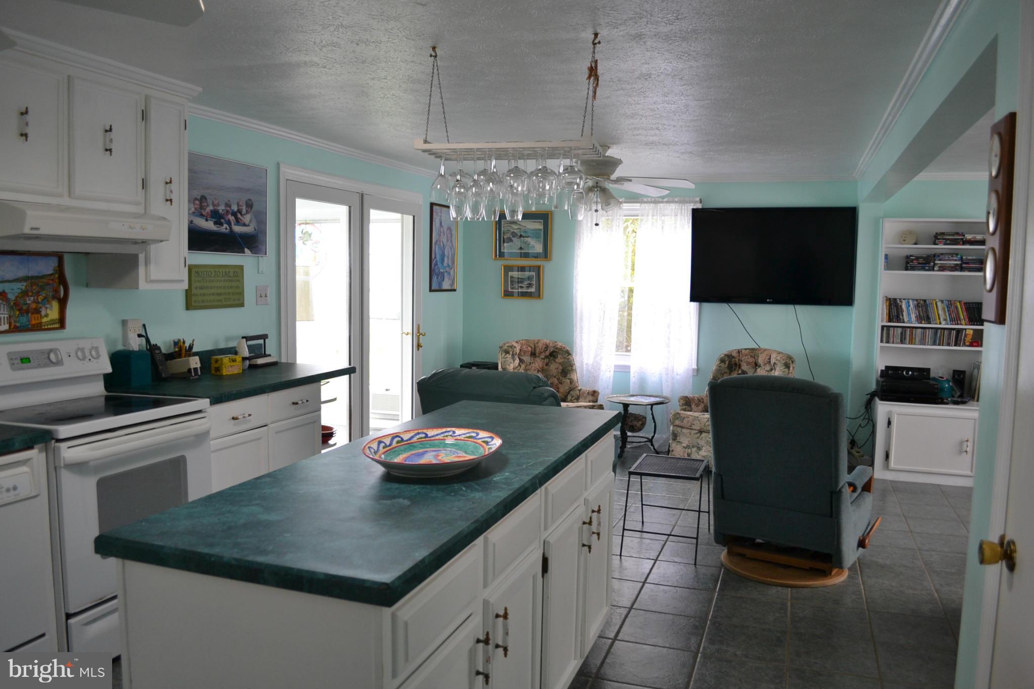 169 Gun Club Road Colonial Beach, VA 22443 - Photo 11 of 28 Kitchen