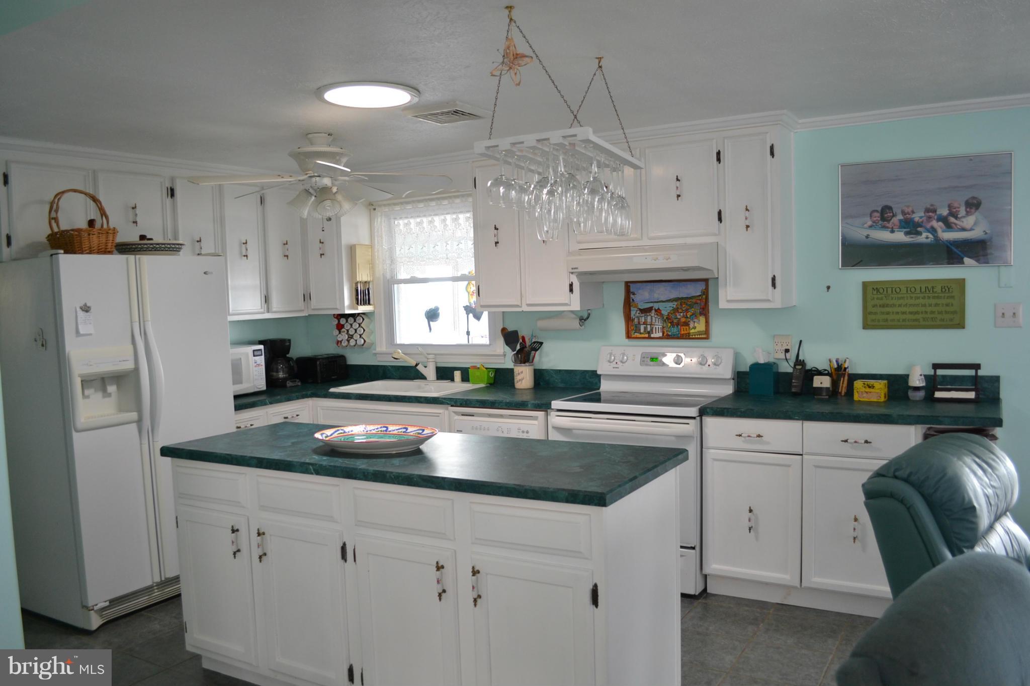 169 Gun Club Road Colonial Beach, VA 22443 - Photo 12 of 28 Kitchen