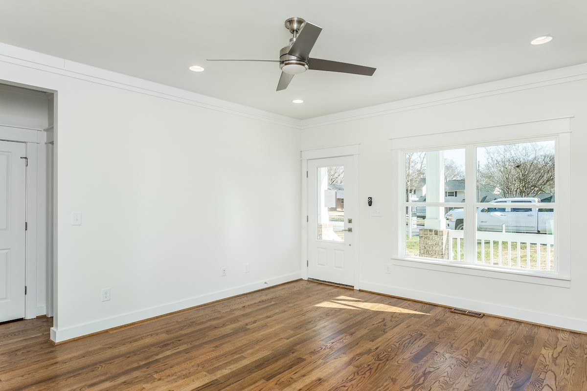 504 Montague Lane Raleigh, NC 27601 - Photo 6 of 25 Photo 6
