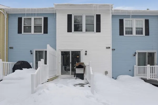 $340,000 | 39 Mountainshire Drive, Unit 39, Worcester, MA 01606