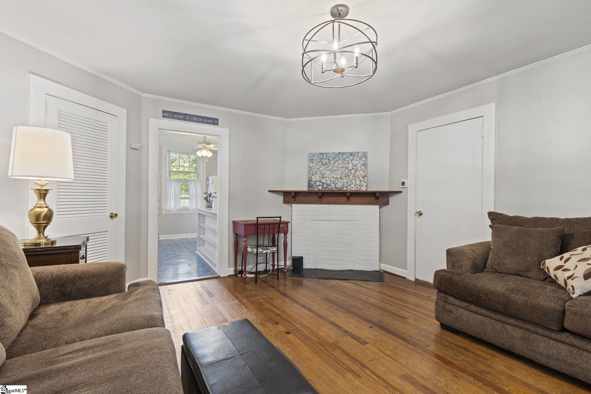 209 Webster Street Slater, SC 29683 - Photo 5 of 23