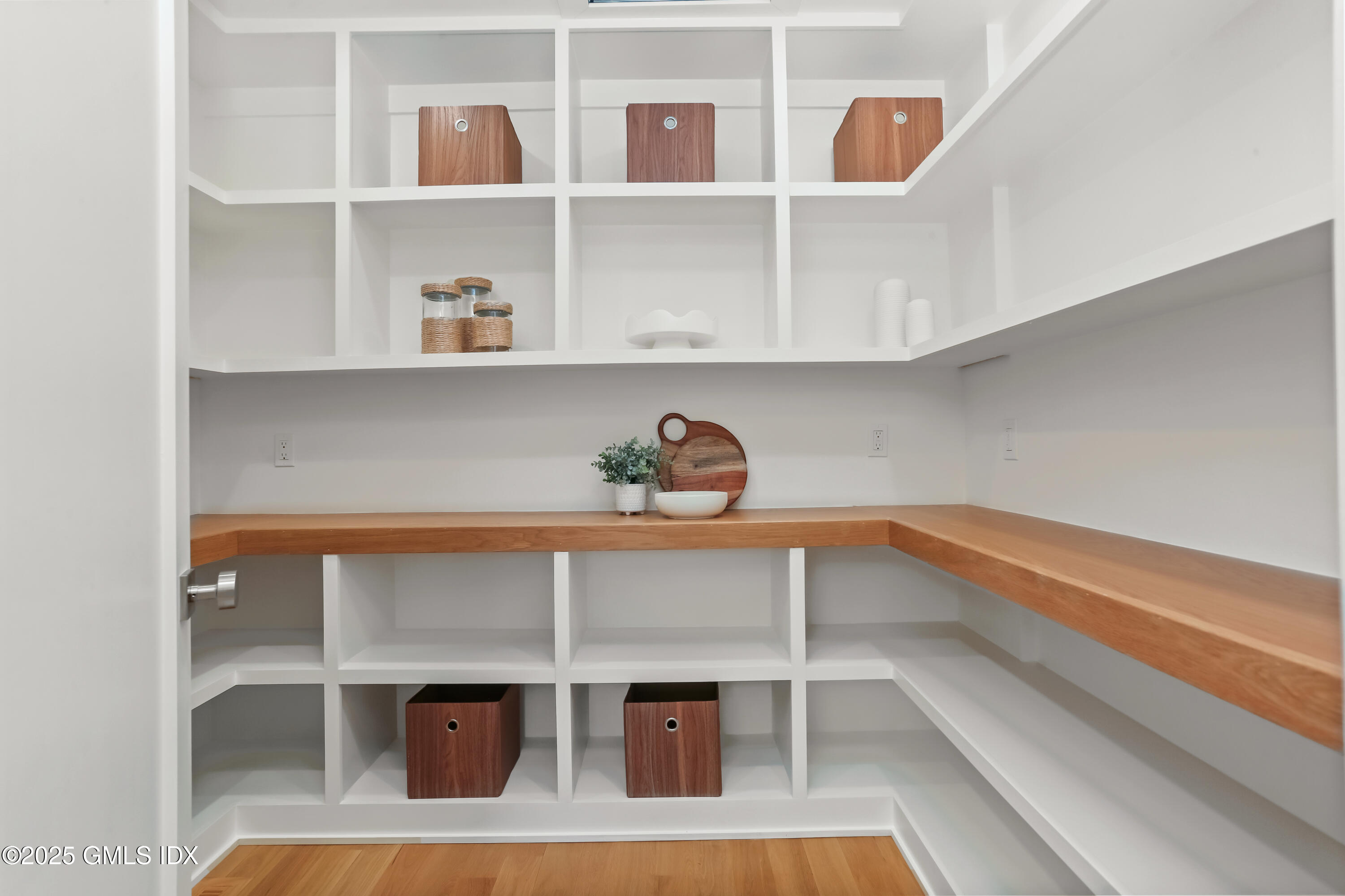 69 Taconic Road Greenwich, CT 06831 - Photo 11 of 31 Kitchen Pantry