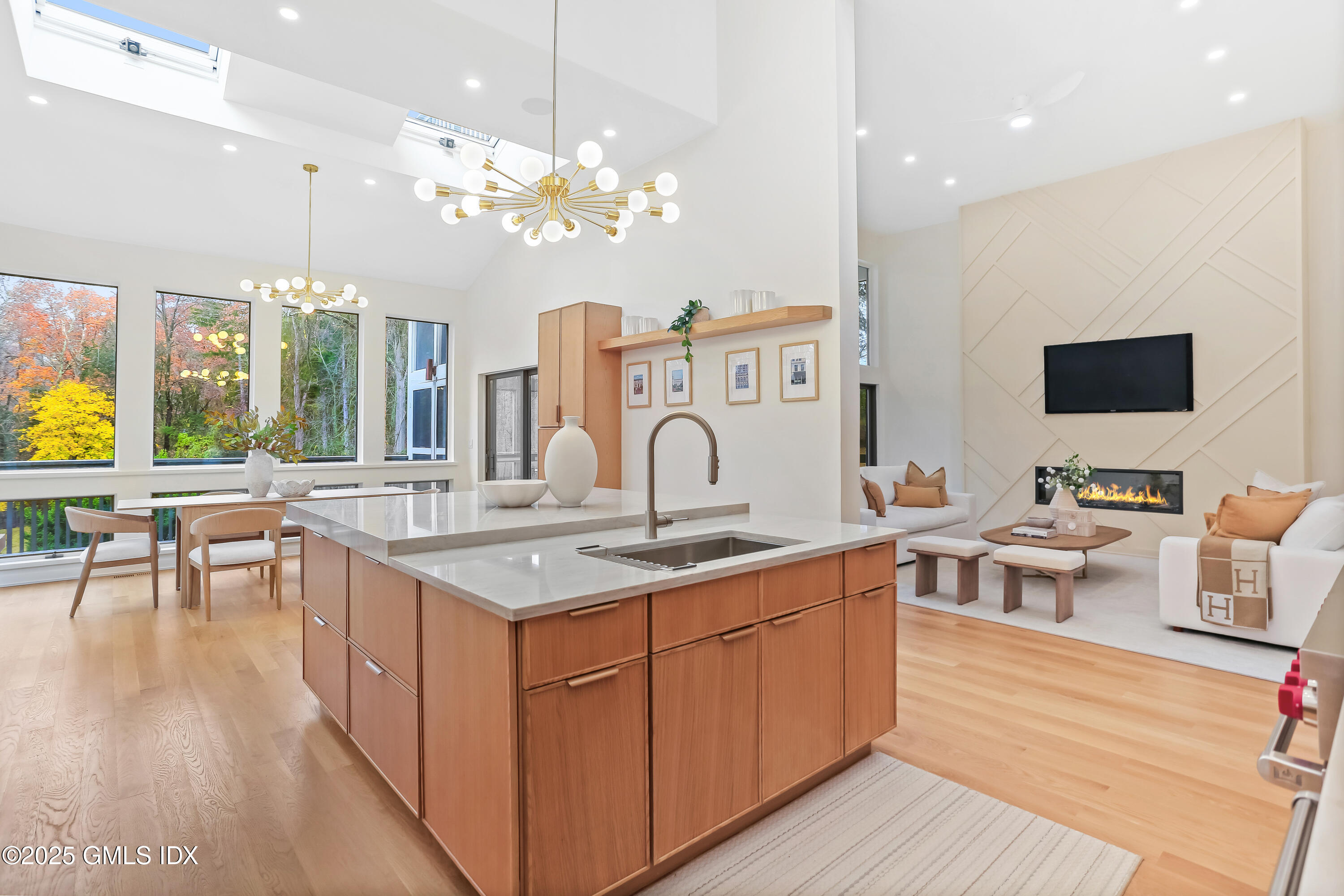 69 Taconic Road Greenwich, CT 06831 - Photo 12 of 31 Kithen & Family Room