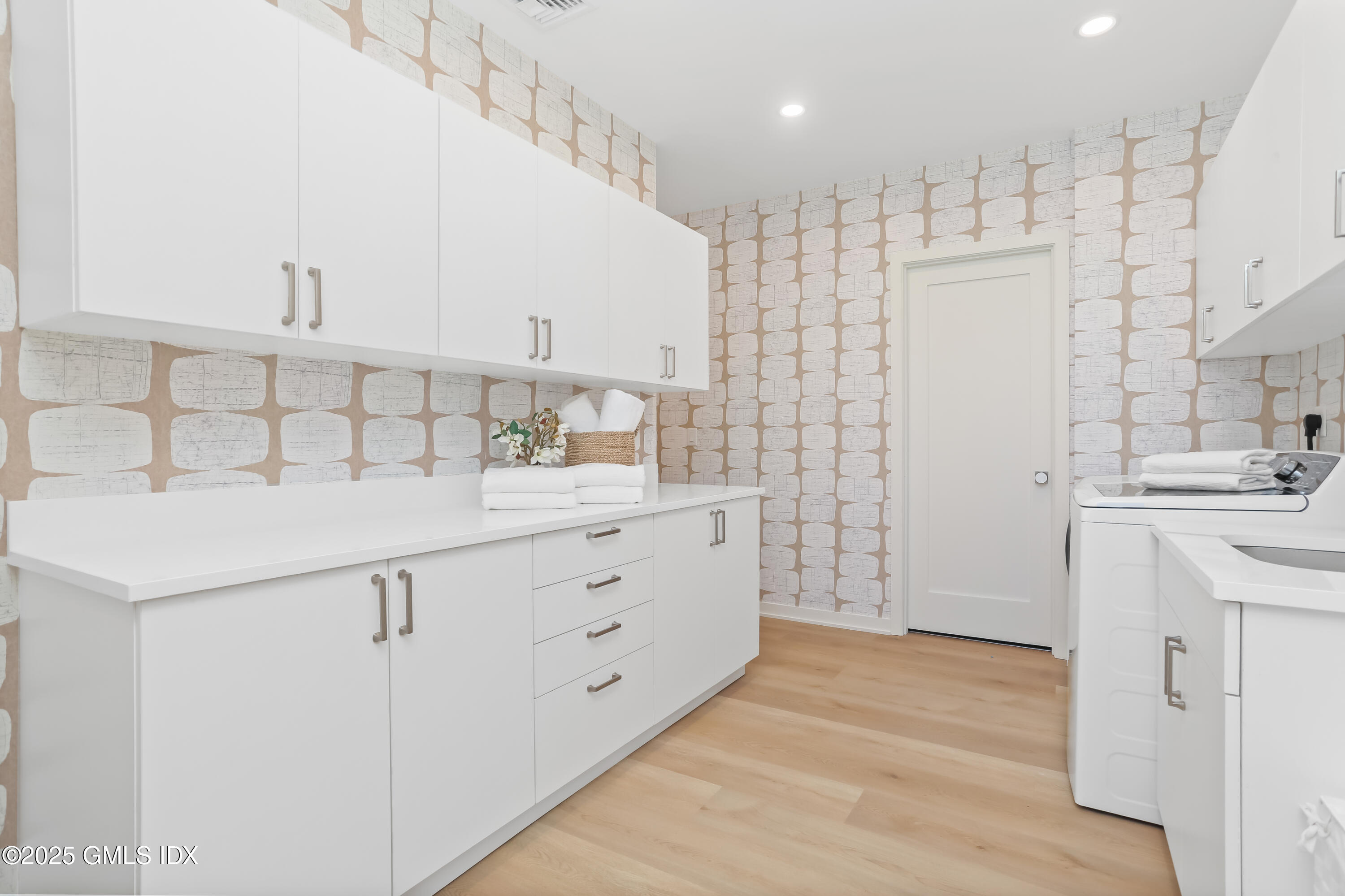 69 Taconic Road Greenwich, CT 06831 - Photo 23 of 31 Laundry Room