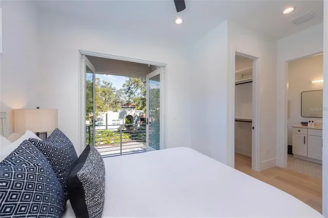 $1,749,000 | 2446 Floyd Street, Sarasota, FL 34239