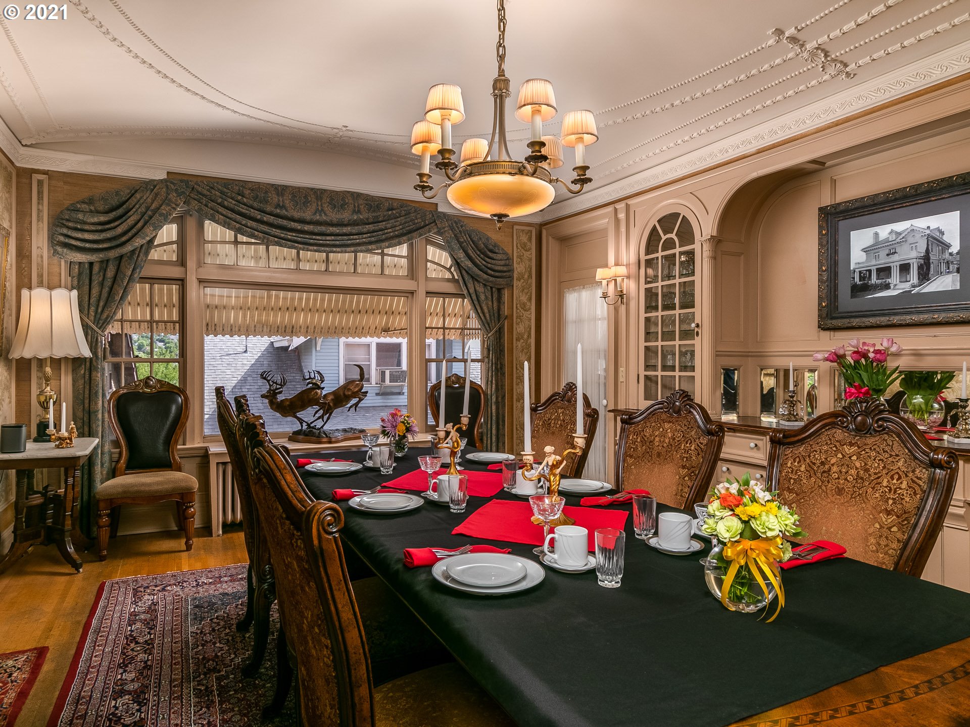 311 North Main Street Pendleton, OR 97801 - Photo 7 of 32 a view of a dining room with furniture chandelier and a table