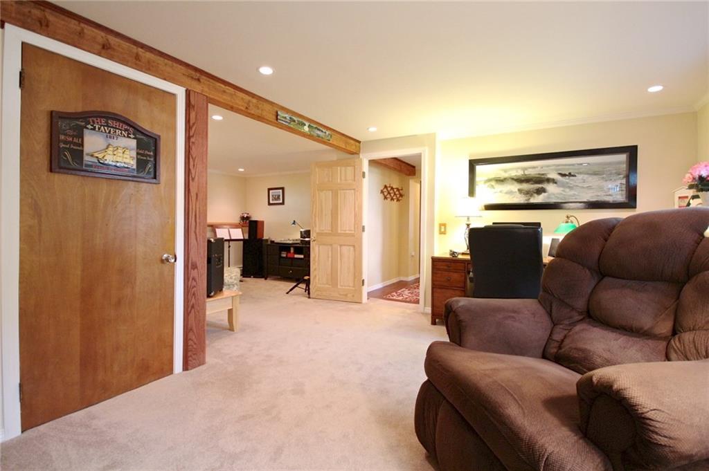 19 Philip Road Cape Elizabeth, ME 04107 - Photo 26 of 35 Photo