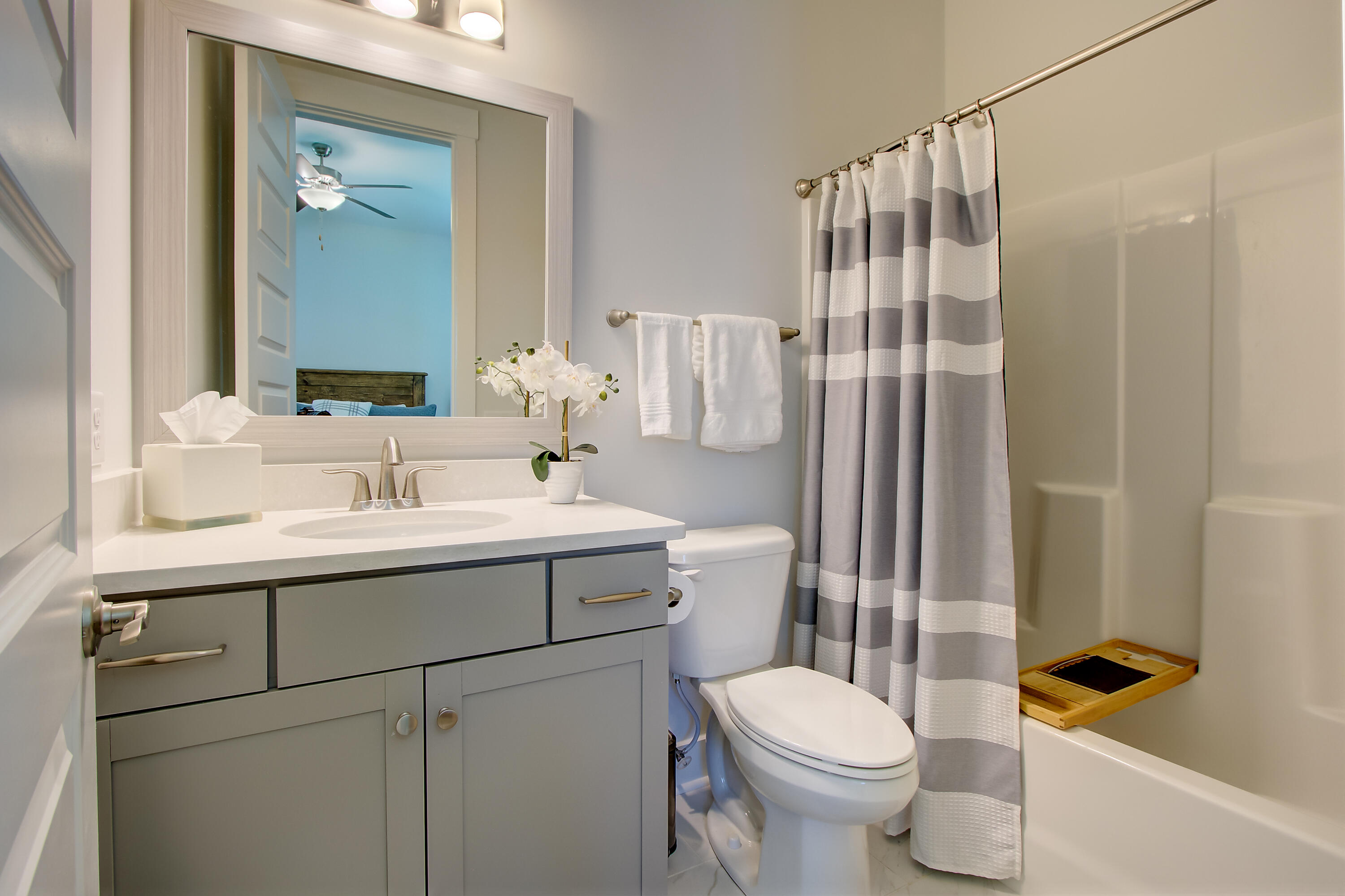3539 Habenaria Road, Unit 28 Mount Pleasant, SC 29466 - Photo 25 of 32 Guest Bath-1