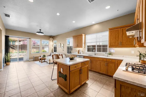 $749,000 | 624 Emerald Hills Circle, Fairfield, CA 94533