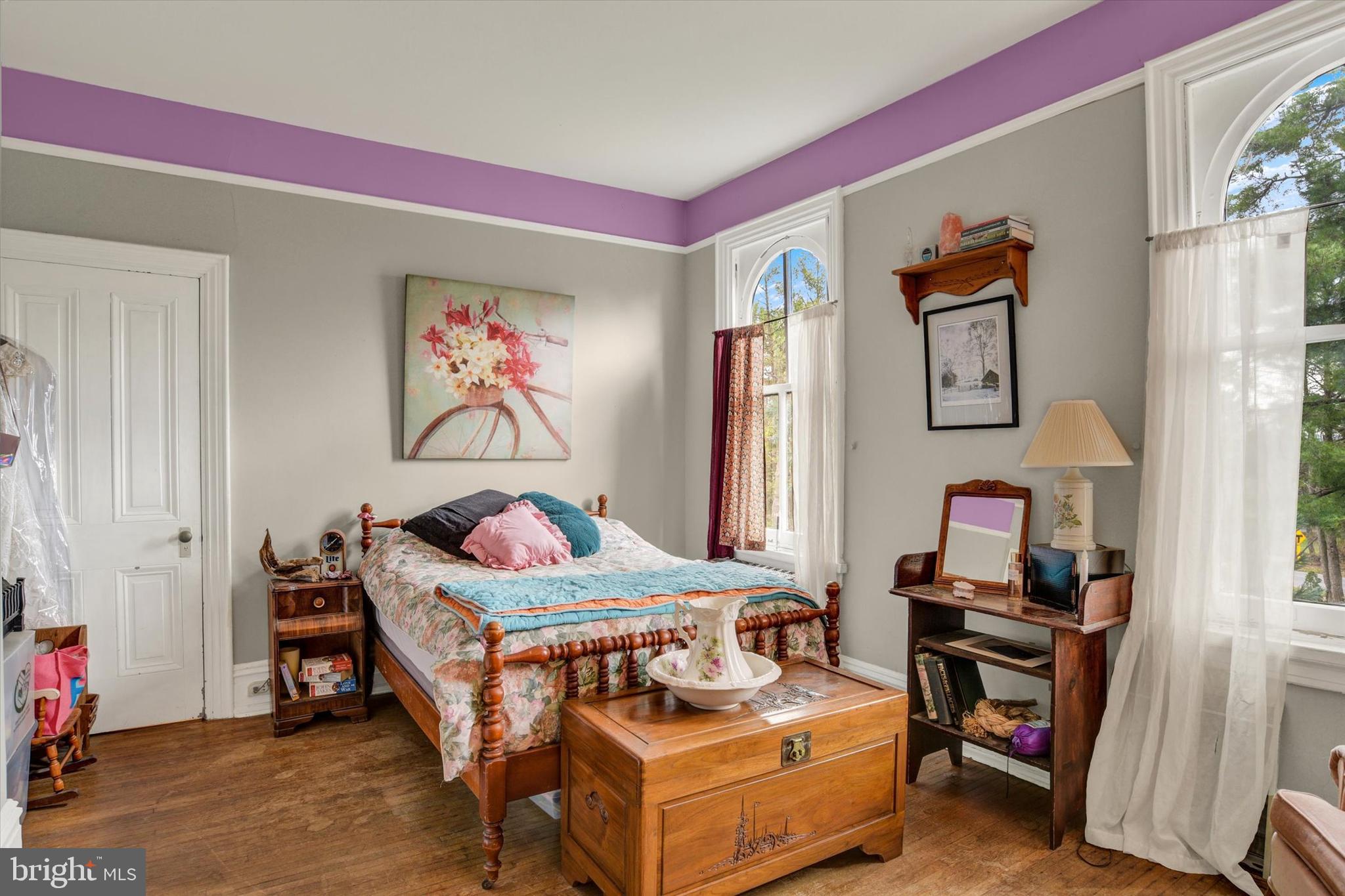 2101 Bellevue Road Harrisburg, PA 17104 - Photo 27 of 49 a bedroom with furniture and a bed
