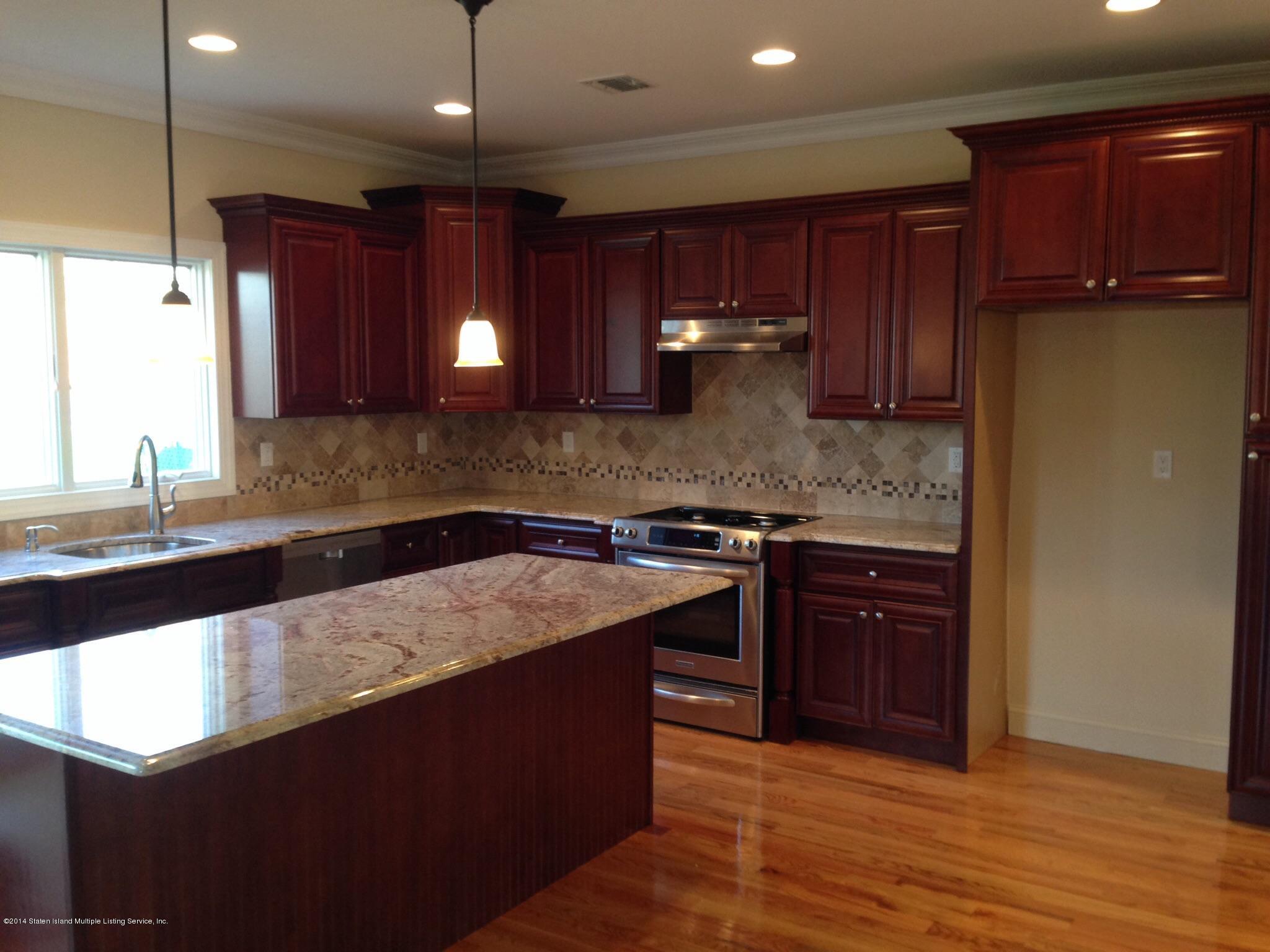 5689 Amboy Road Staten Island, NY 10309 - Photo 2 of 15 image