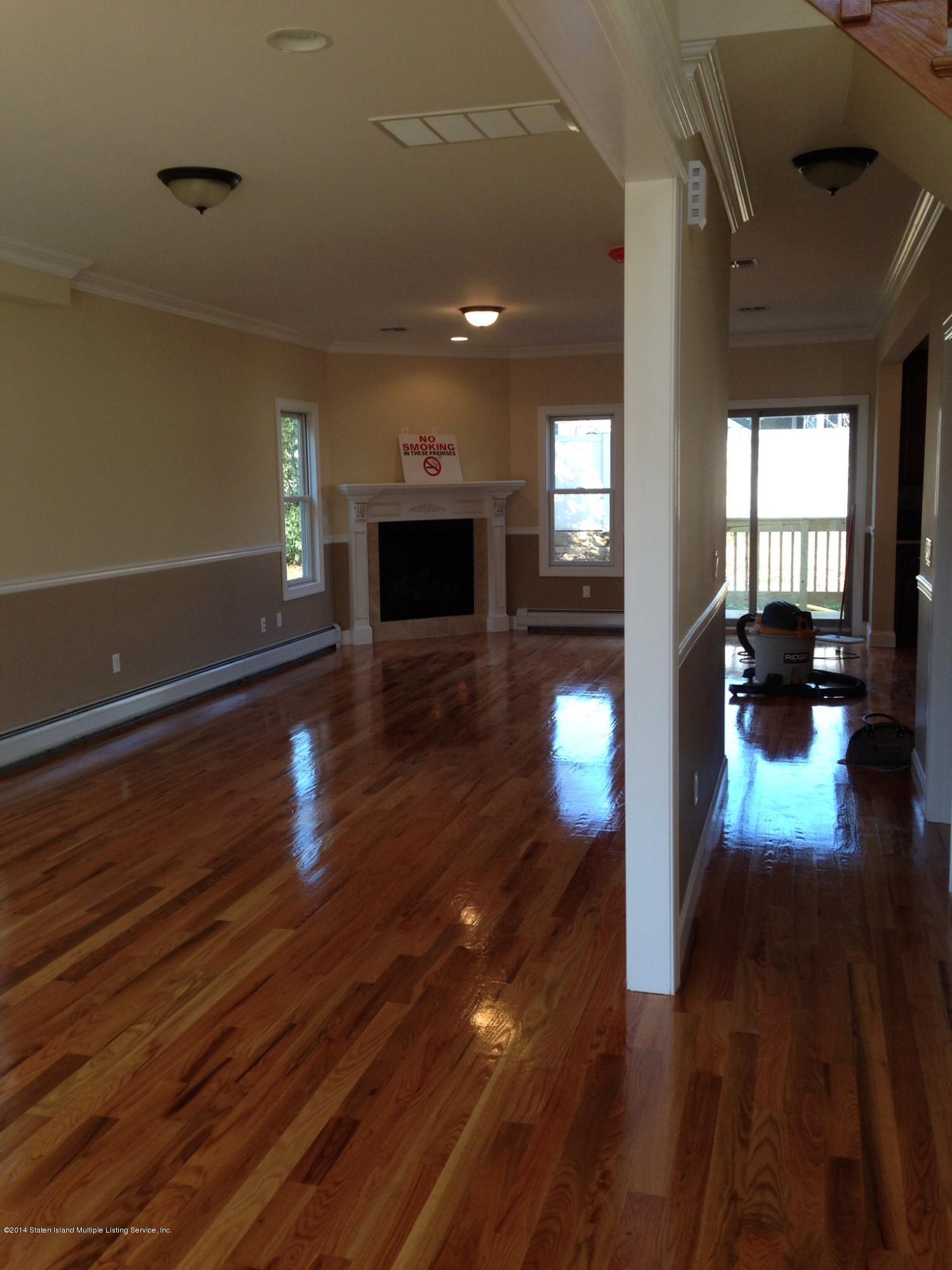 5689 Amboy Road Staten Island, NY 10309 - Photo 6 of 15 image