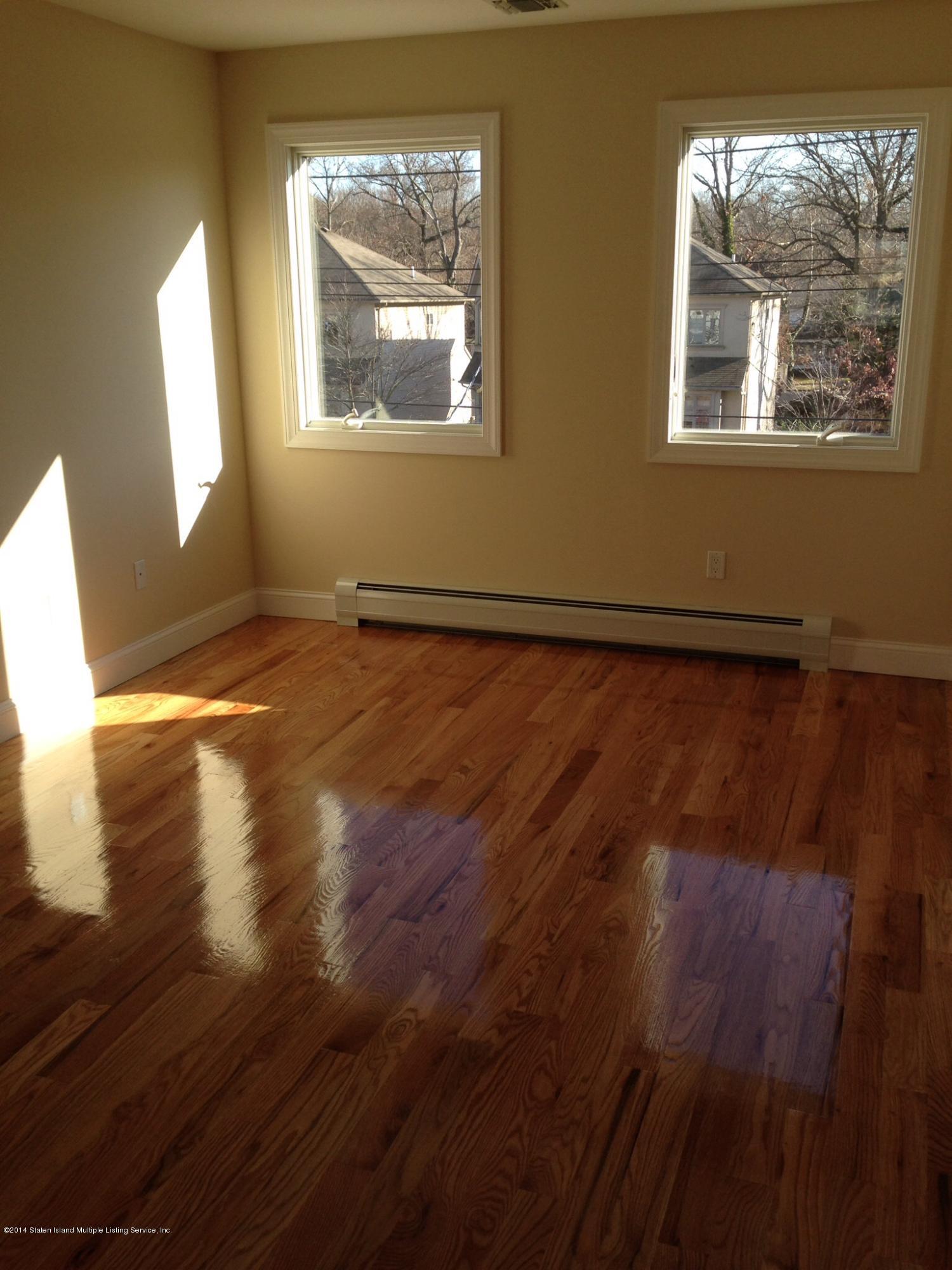 5689 Amboy Road Staten Island, NY 10309 - Photo 10 of 15 image