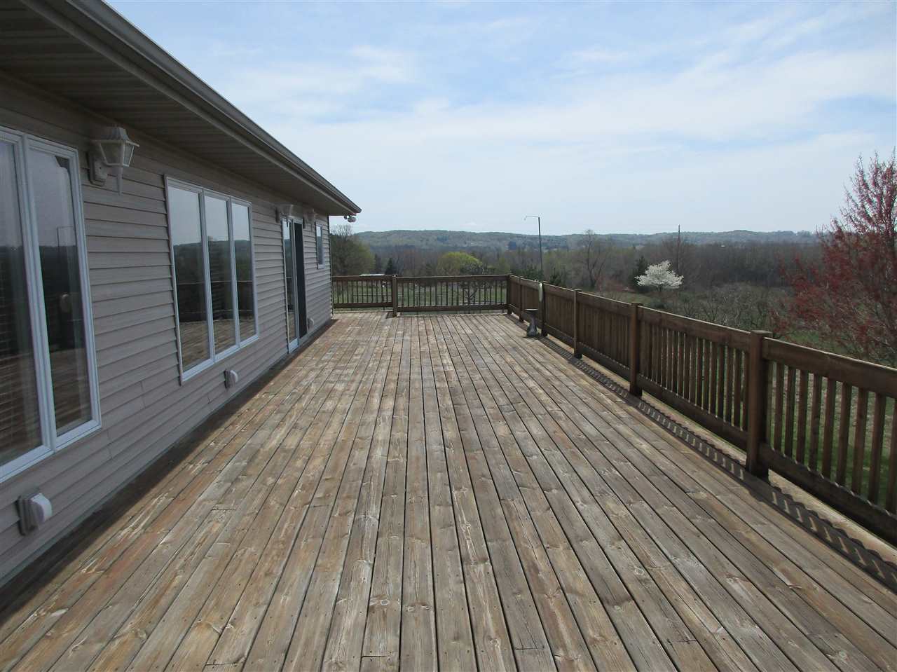 2655 Runway Road Frankfort, MI 49635 - Photo 28 of 39 1846789-27.JPG