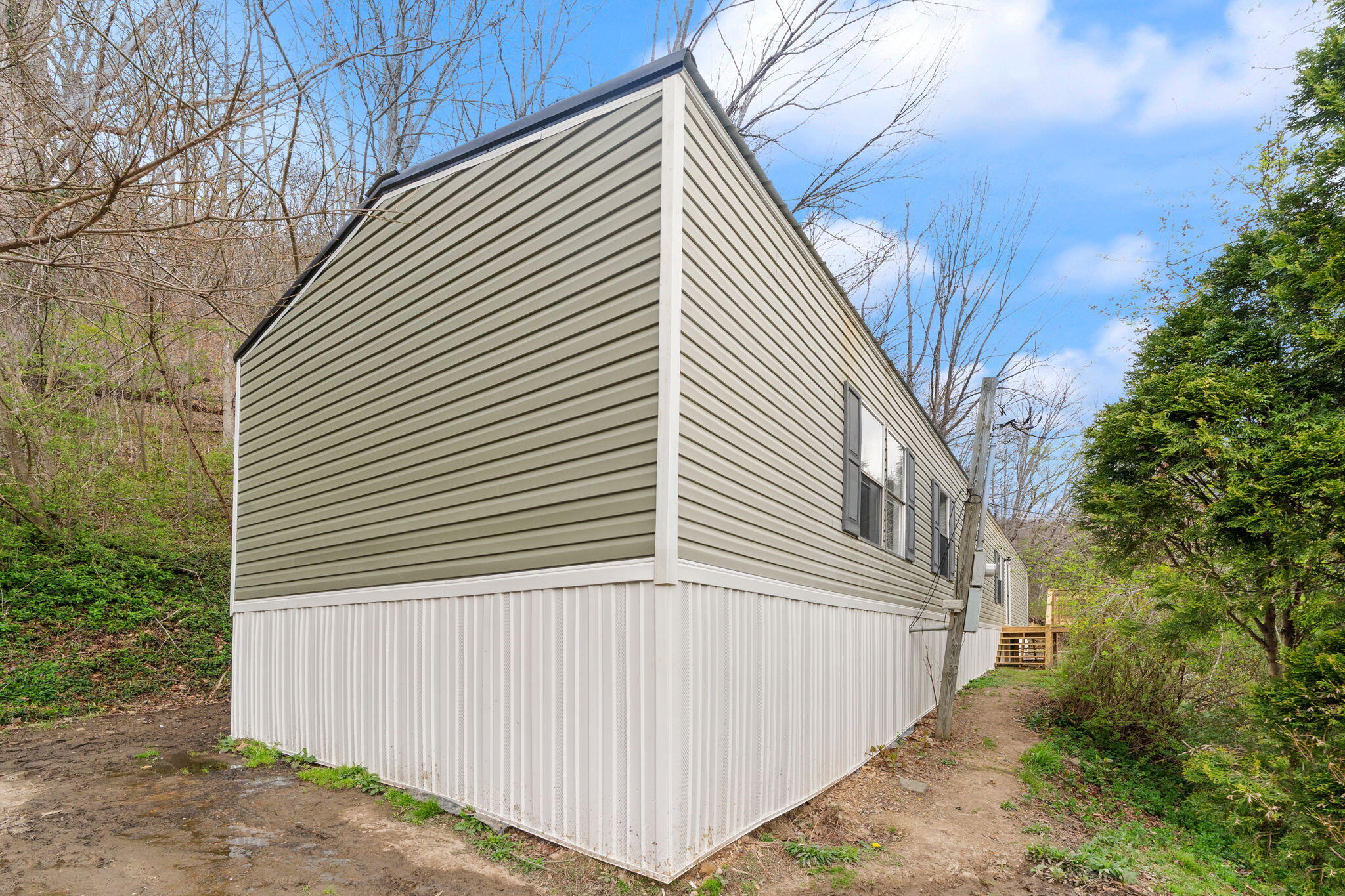 183 Pine Br Road Harlan, KY 40831 - Photo 2 of 48