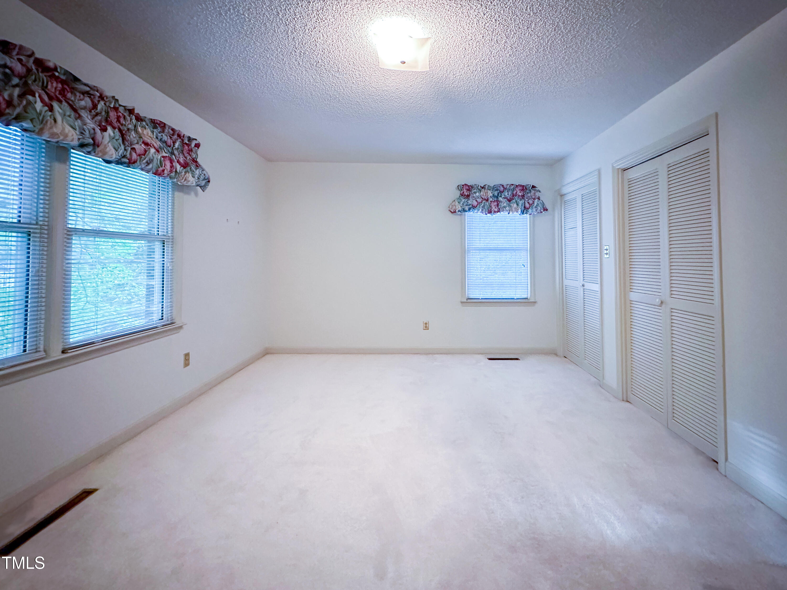 2118 North Woodland Road Henderson, NC 27536 - Photo 23 of 37 IMG_5931