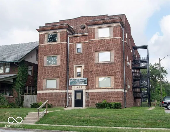 $979 | 2060 North Delaware Street, Unit 3, Indianapolis, IN 46202