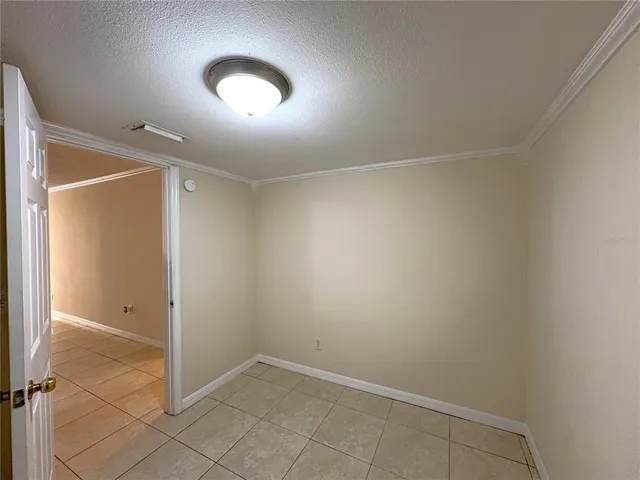 $1,250 | 7605 Nacido Court, Tampa, FL 33615