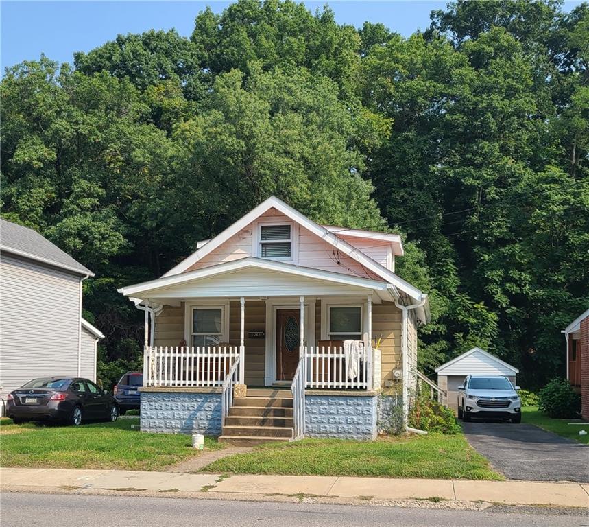 1043 McLaughlin Run Road Bridgeville, PA 15017 - Photo 1 of 3 Gallery Image 1