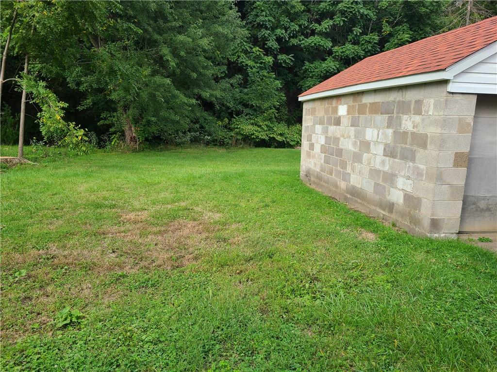 1043 McLaughlin Run Road Bridgeville, PA 15017 - Photo 3 of 3 Gallery Image 3
