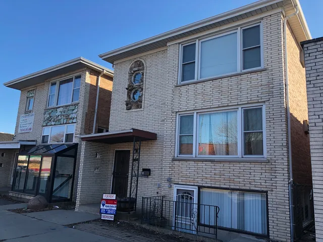 $1,800 | 4211 West 63rd Street, Unit 1, Chicago, IL 60629