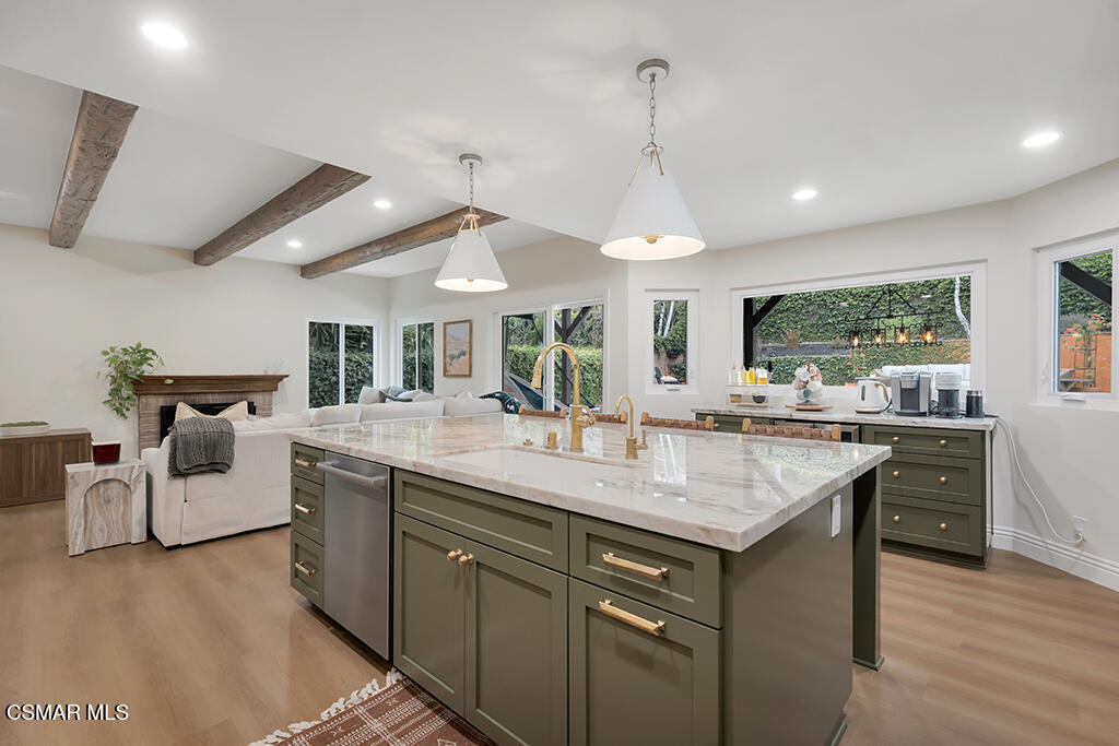 12208 Cherry Grove Street Moorpark, CA 93021 - Photo 20 of 85 12208 Cherry Grove St-HsHProd-33