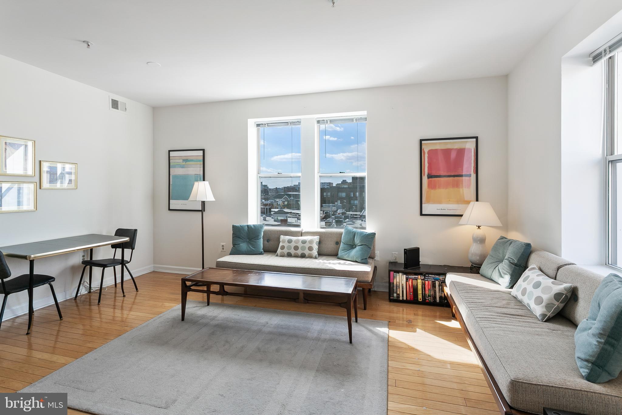 1619 R Street Northwest, Unit 503 Washington, DC 20009 - Photo 8 of 18 Living Room
