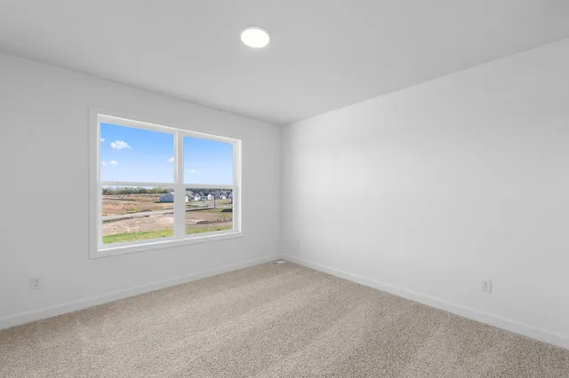 $564,876 | 7541 Lower 42nd Street North, St. Paul, MN 55128