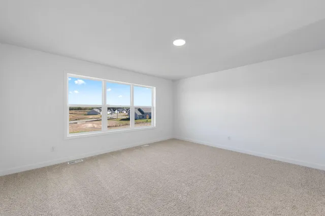 $594,585 | 7541 Lower 42nd Street North, St. Paul, MN 55128