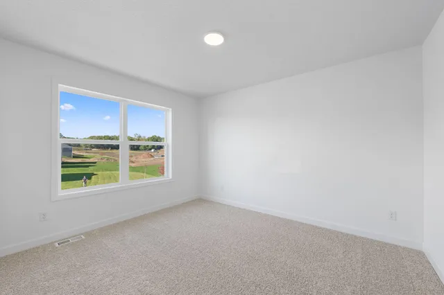 $594,585 | 7541 Lower 42nd Street North, St. Paul, MN 55128