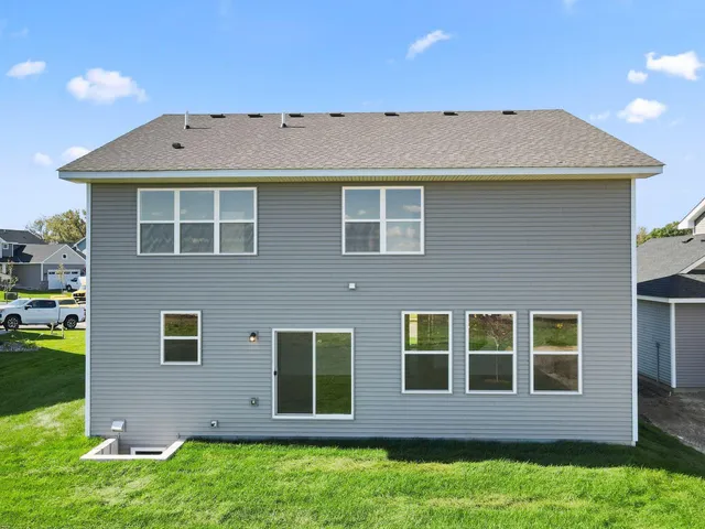 $594,585 | 7541 Lower 42nd Street North, St. Paul, MN 55128