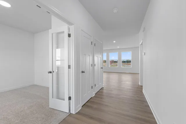 $594,585 | 7541 Lower 42nd Street North, St. Paul, MN 55128