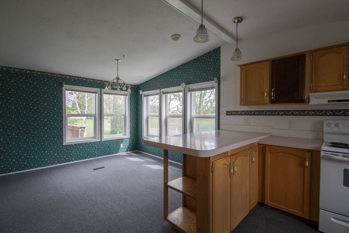 1118 West Paradise Road Spokane, WA 99224 - Photo 7 of 18