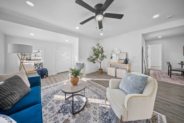 $259,900 | 302 North Center Street, Plano, IL 60545