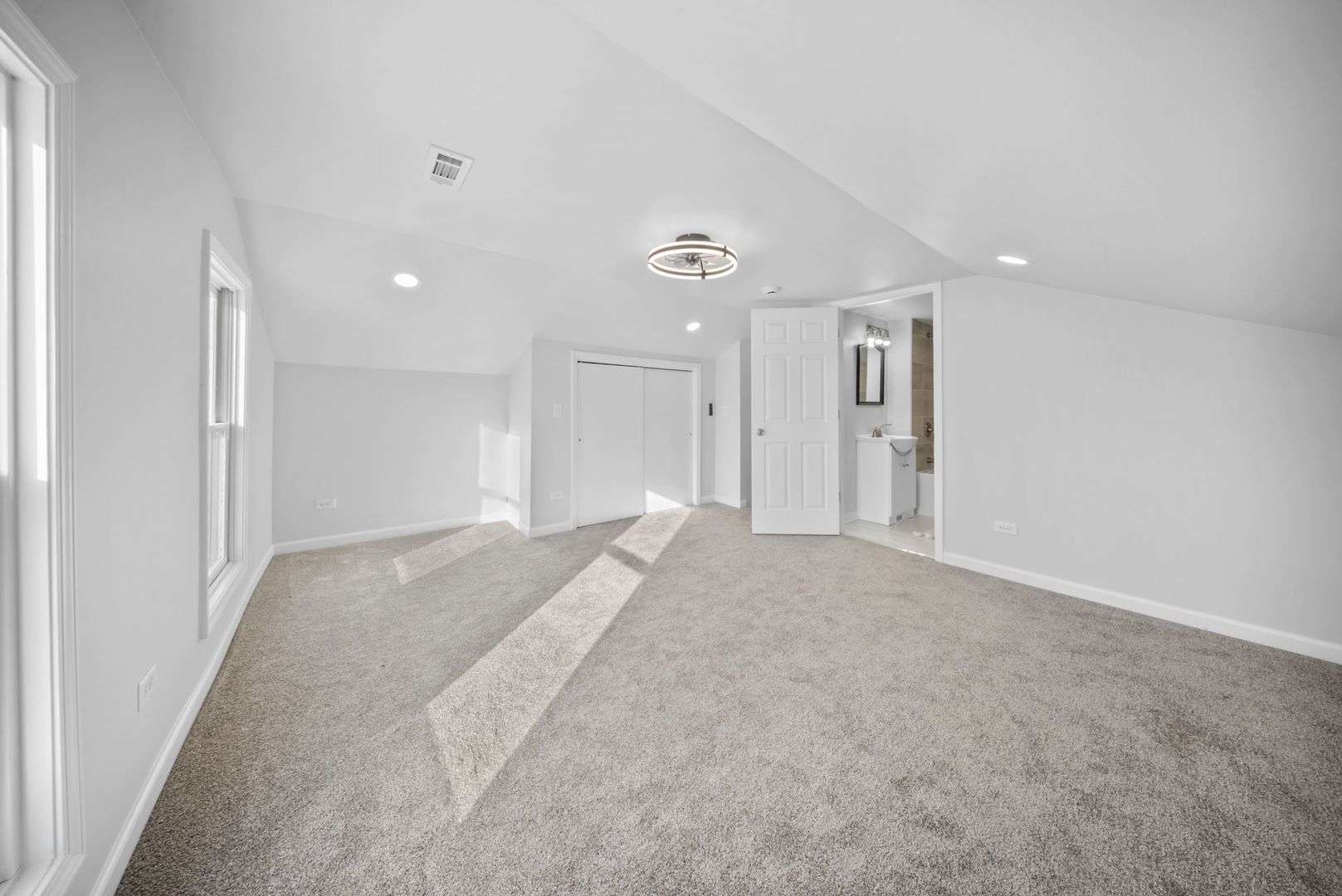 302 North Center Street Plano, IL 60545 - Photo 20 of 25