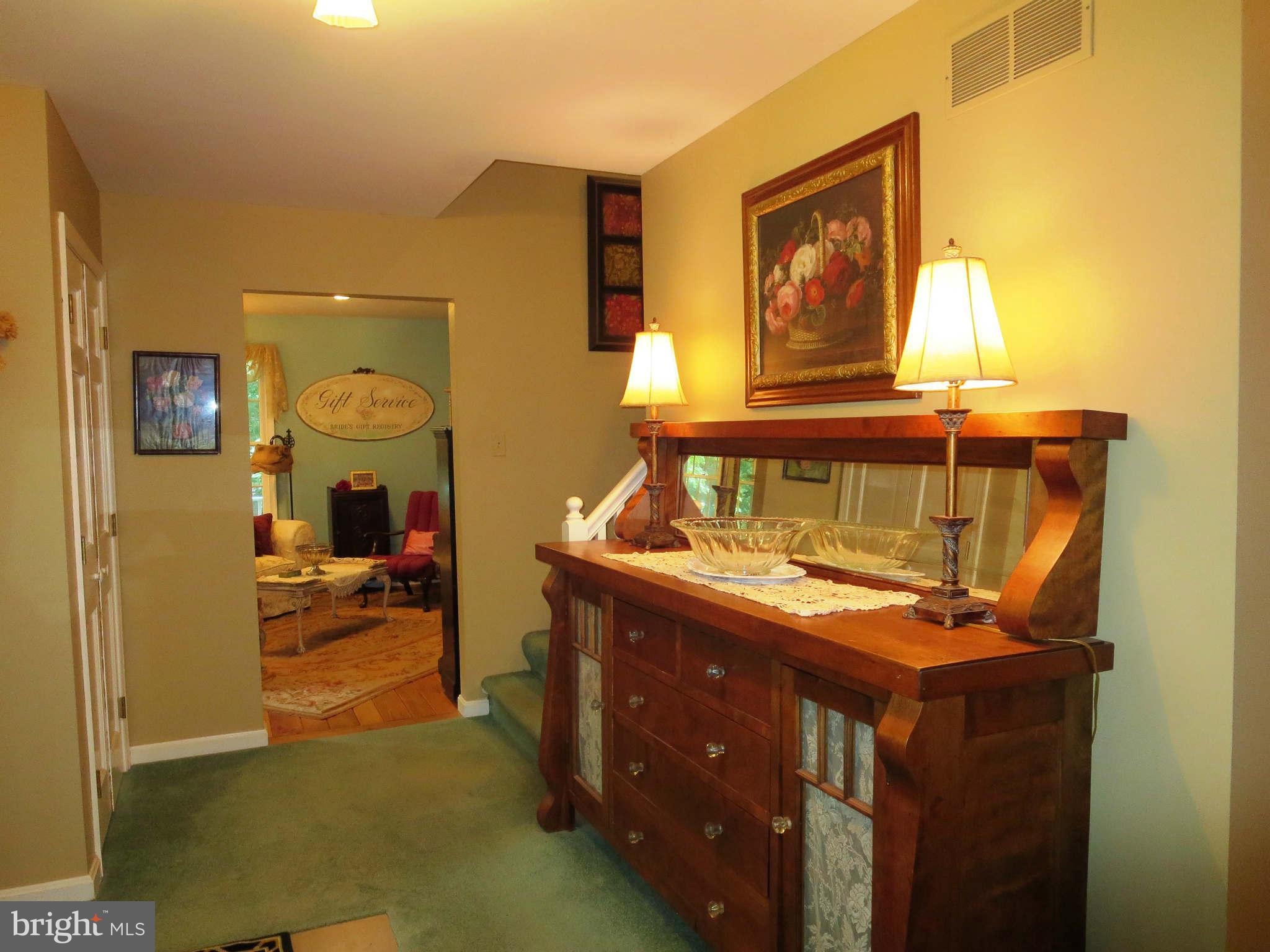 102 Davis Road Street, MD 21154 - Photo 6 of 30 Foyer