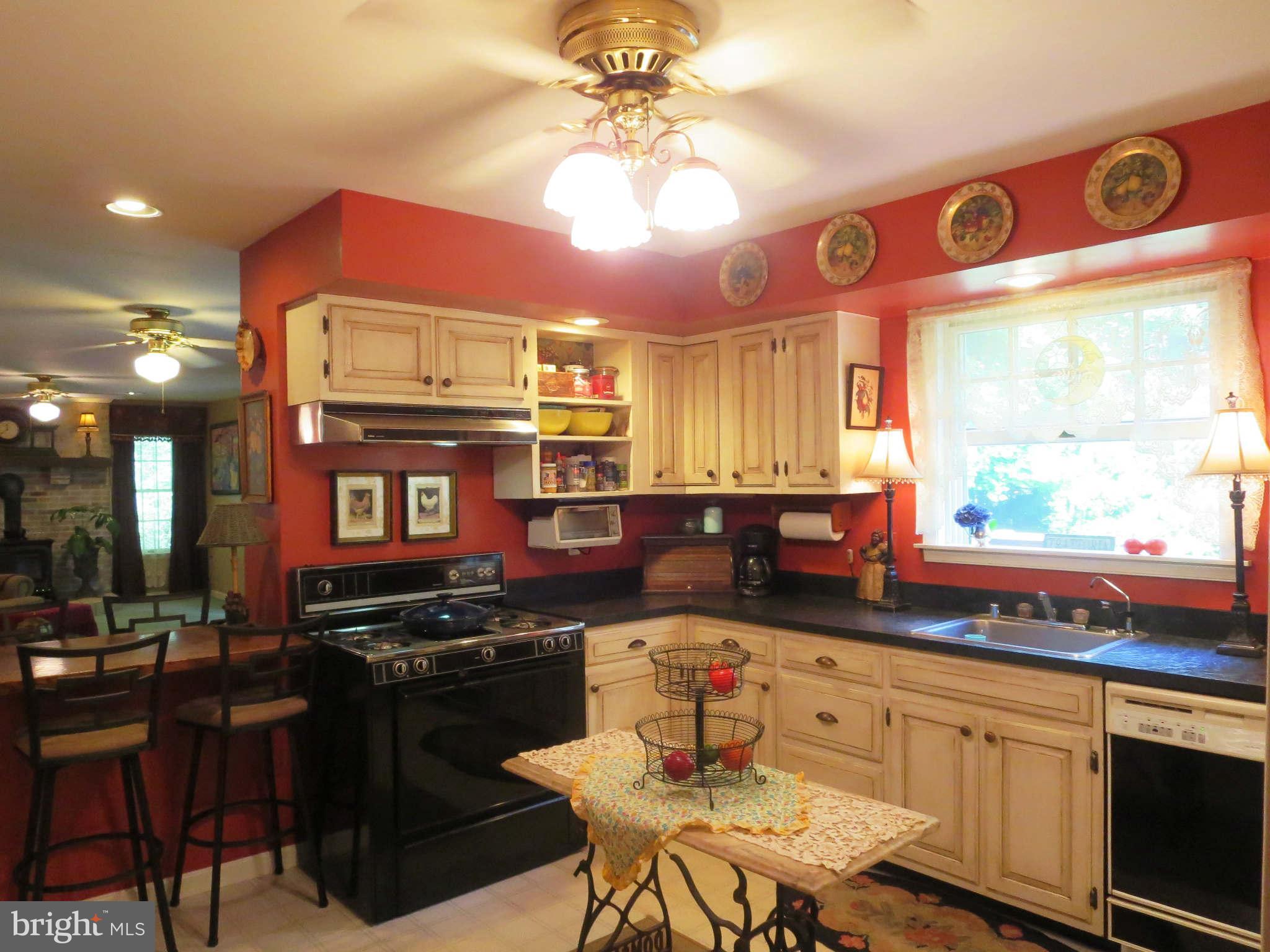 102 Davis Road Street, MD 21154 - Photo 7 of 30 Kitchen