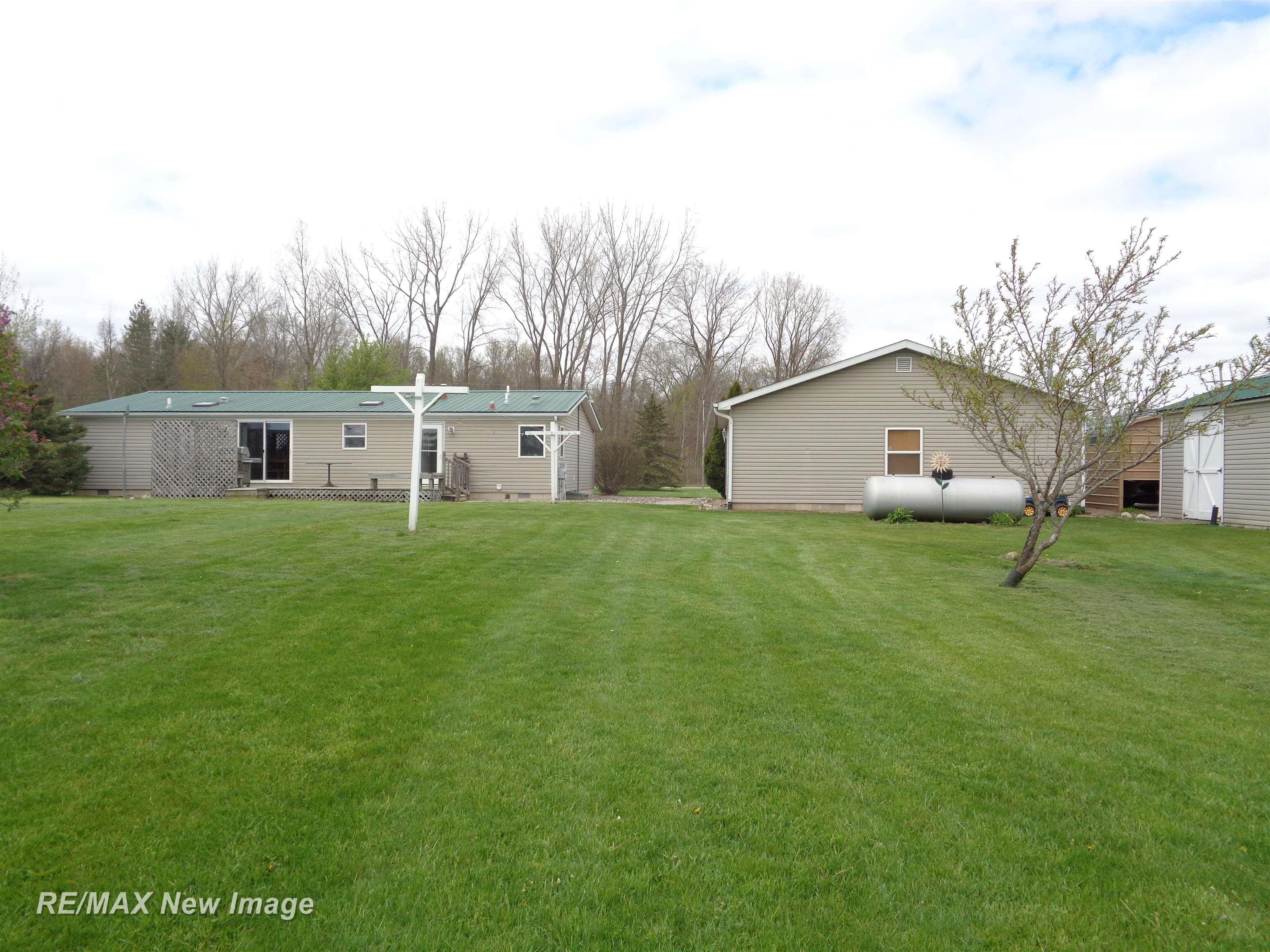 20025 Nelson Road Merrill, MI 48637 - Photo 22 of 28