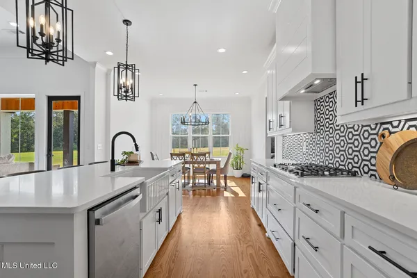 $618,000 | 109 Landry Drive, Brandon, MS 39047