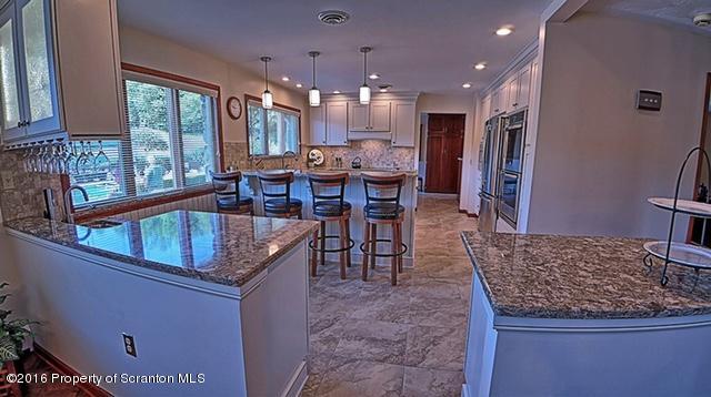 587 Cortez Road Lake Ariel, PA 18436 - Photo 4 of 54 Gallery Image 4