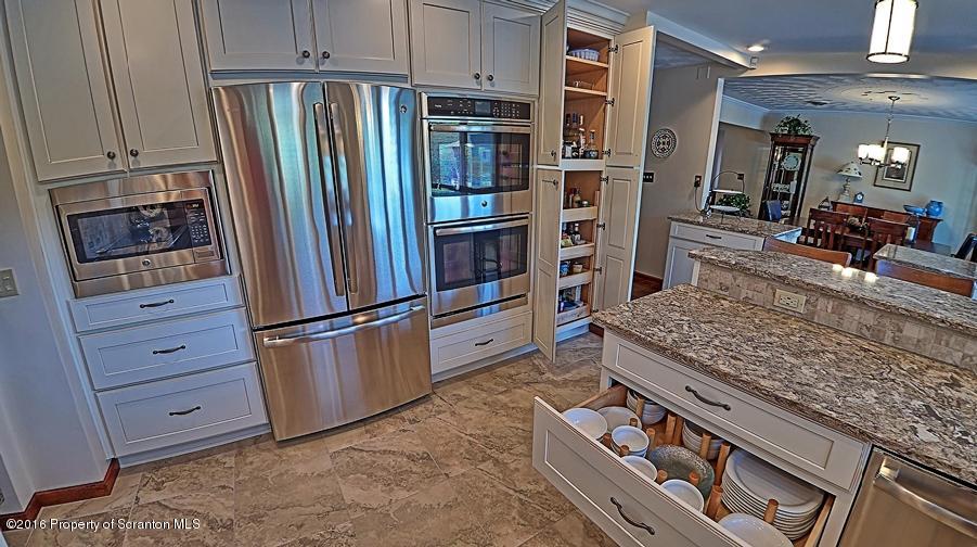 587 Cortez Road Lake Ariel, PA 18436 - Photo 7 of 54 Gallery Image 7