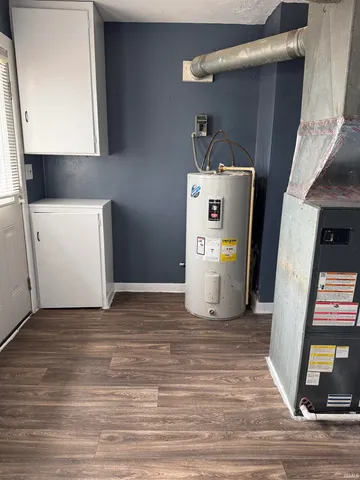 $95,500 | 312 Locust Street, Oaktown, IN 47561