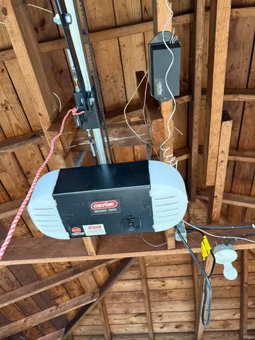 $95,500 | 312 Locust Street, Oaktown, IN 47561